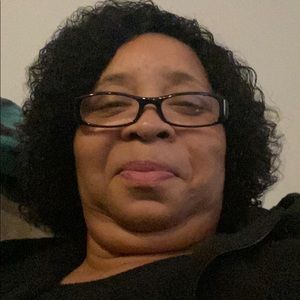 Meet your Posher, Valeria